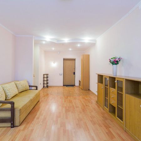 Апартаменты Возле Мвц Kiew Zimmer foto